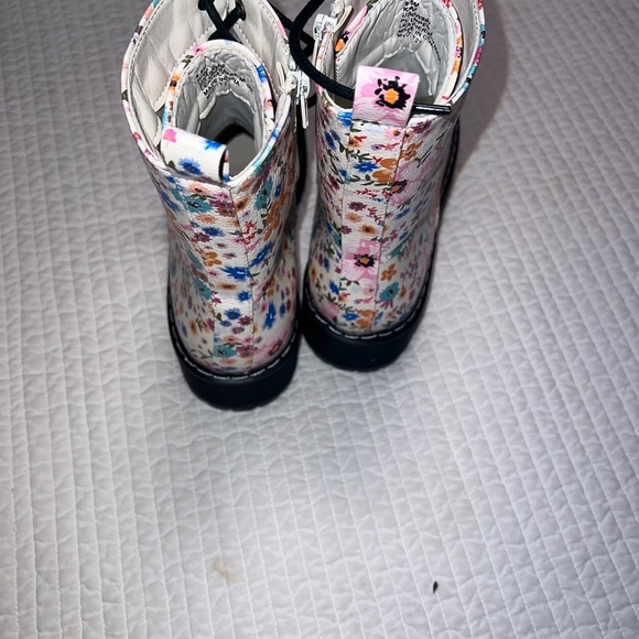 Unionbay boots size 8.5 - Picture 7 of 7